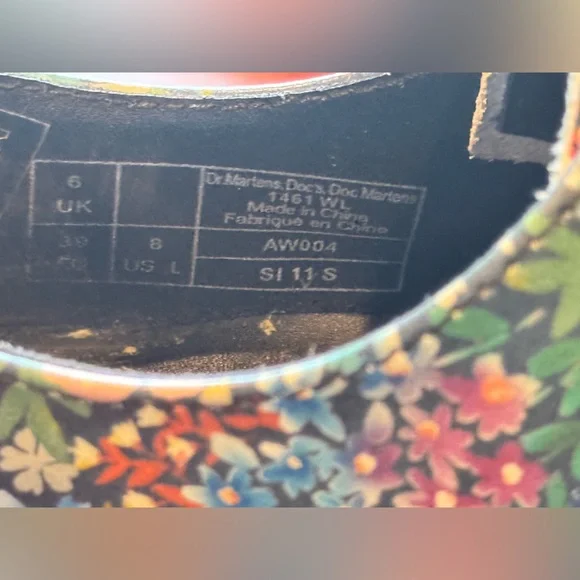 Dr. Martens WANDERLUST Wildflower Oxfords

US 8 EU 39 - Picture 6 of 8